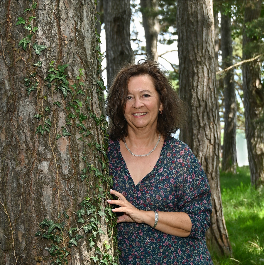 Silvia Beutler im Wald